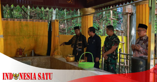 Danrem 012/TU Bersama Rombongan Ziarah dan Tinjau Renovasi Makam Pahlawan Nasional Teuku Umar