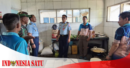 Danlanud Sultan Hasanuddin Tinjau Dapur Sehat Untuk Dukung Program Pemerintah Makan Sehat Bergizi